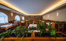 Hotel u Crlíků